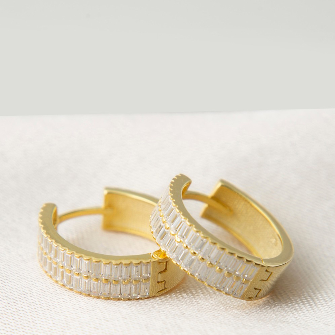 Gold Diamante Earrings - Elika - Modalova