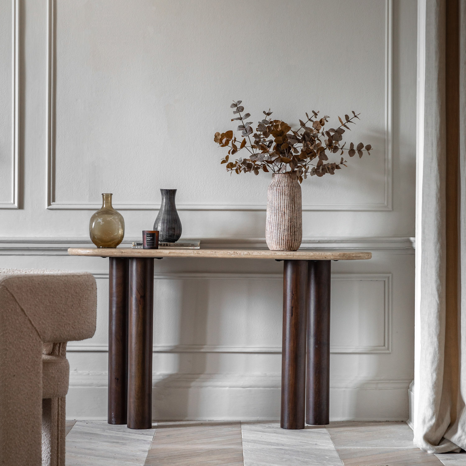 Gallery Living   Vesta Console Table in Size +44, BrandAlley