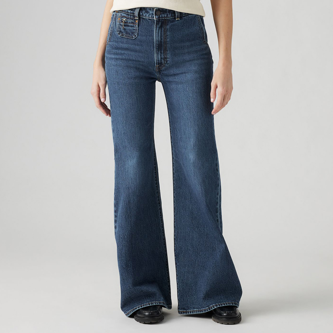 Levi's Women's  Dark Blue Ribcage Bell Cotton Stretch Jeans in Size 26 34, BrandAlley