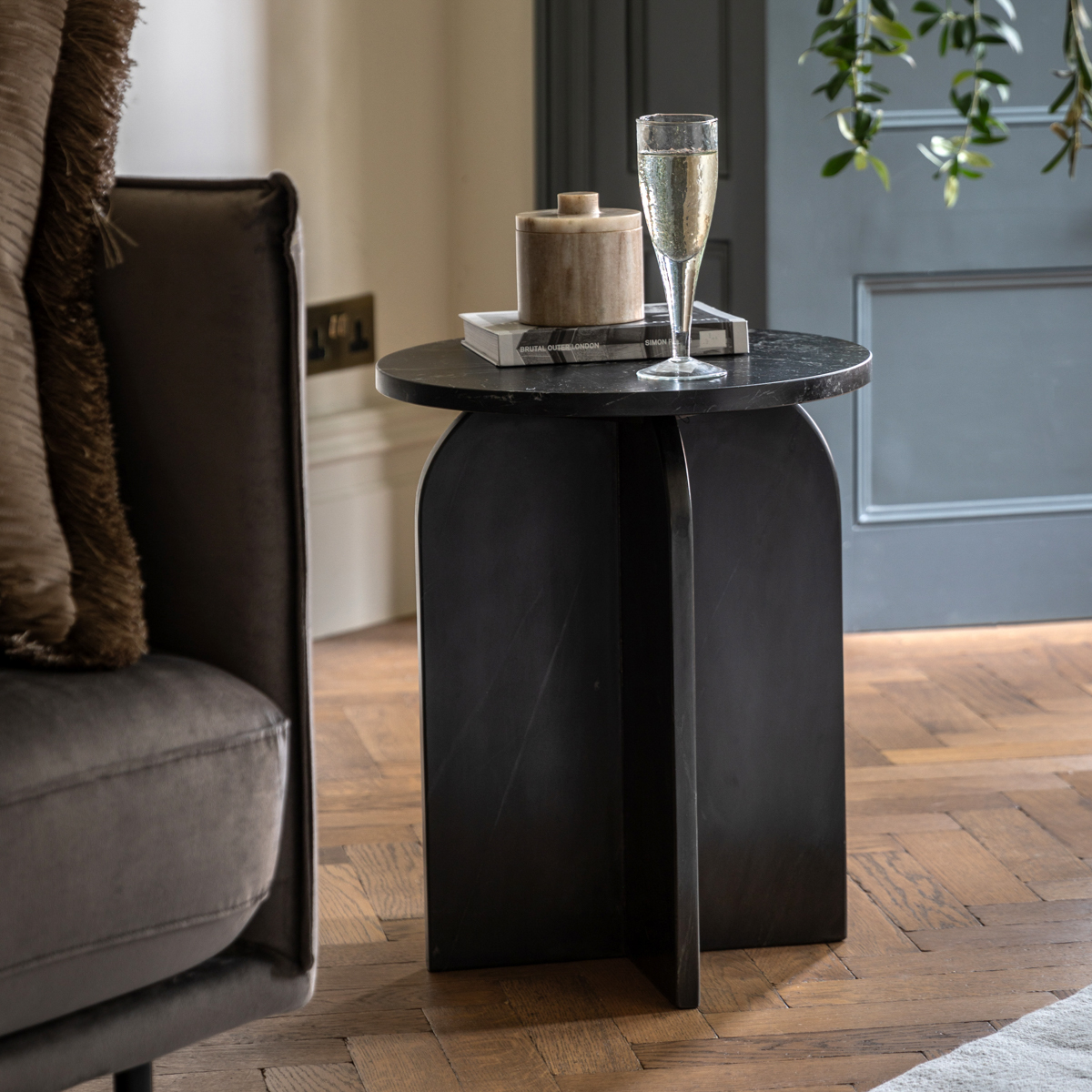 Gallery Living   Coastal Side Table Black in Size +44, BrandAlley