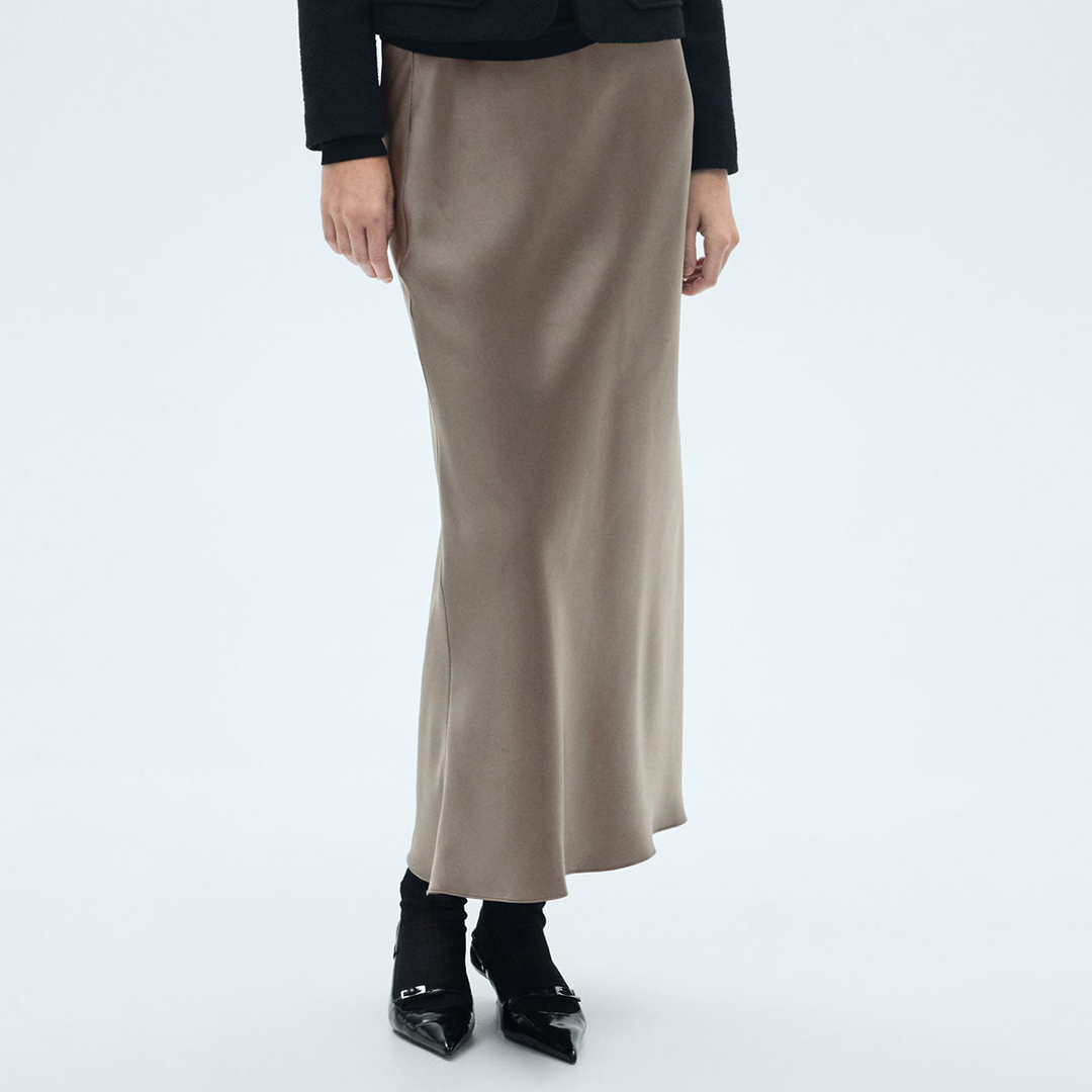 Stylish Elegance: Review of the Medium Brown Satin Midi Skirt
