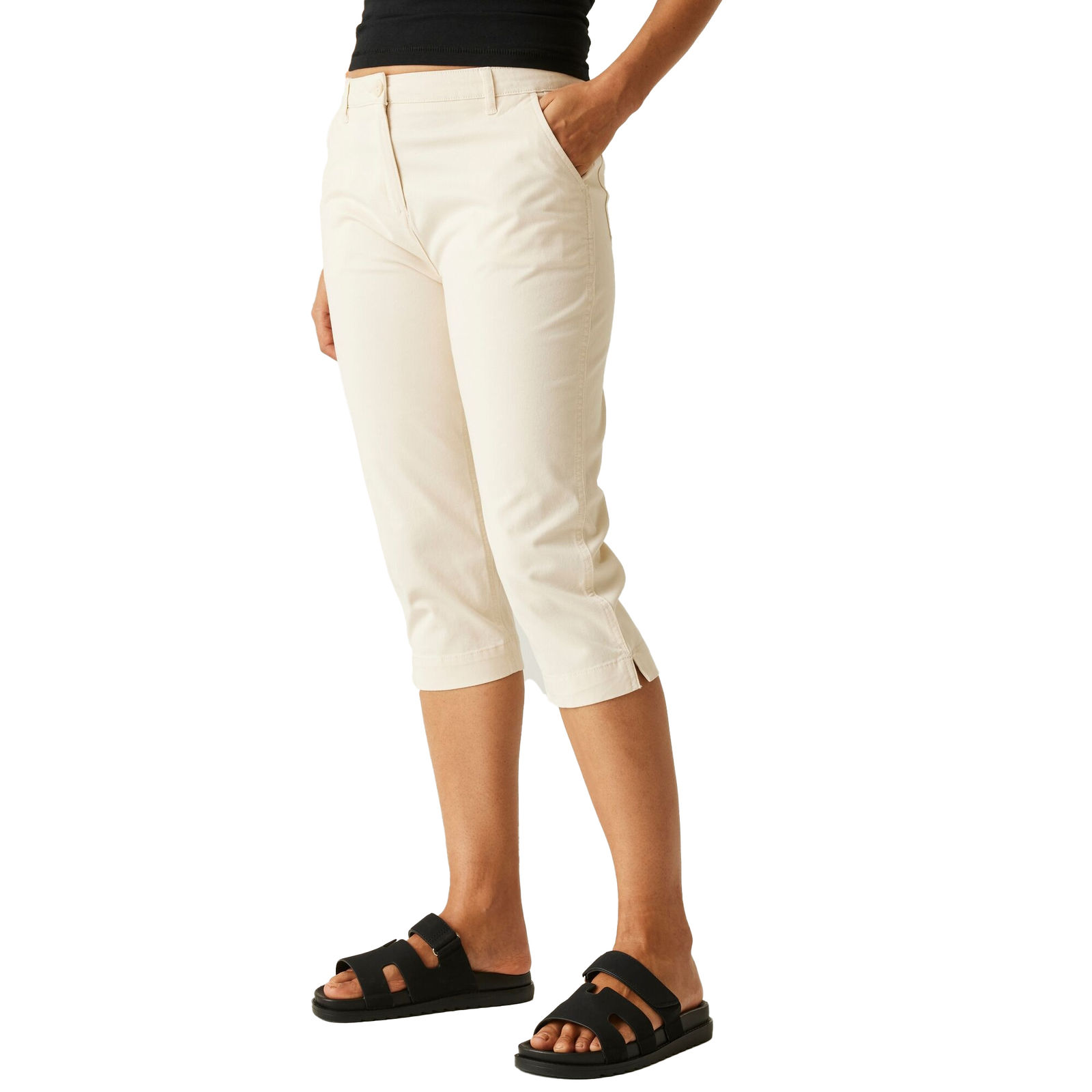 Regatta Women's   Cream Capri Trousers Bayletta Mixed Light Vanilla in Size 8R, BrandAlley