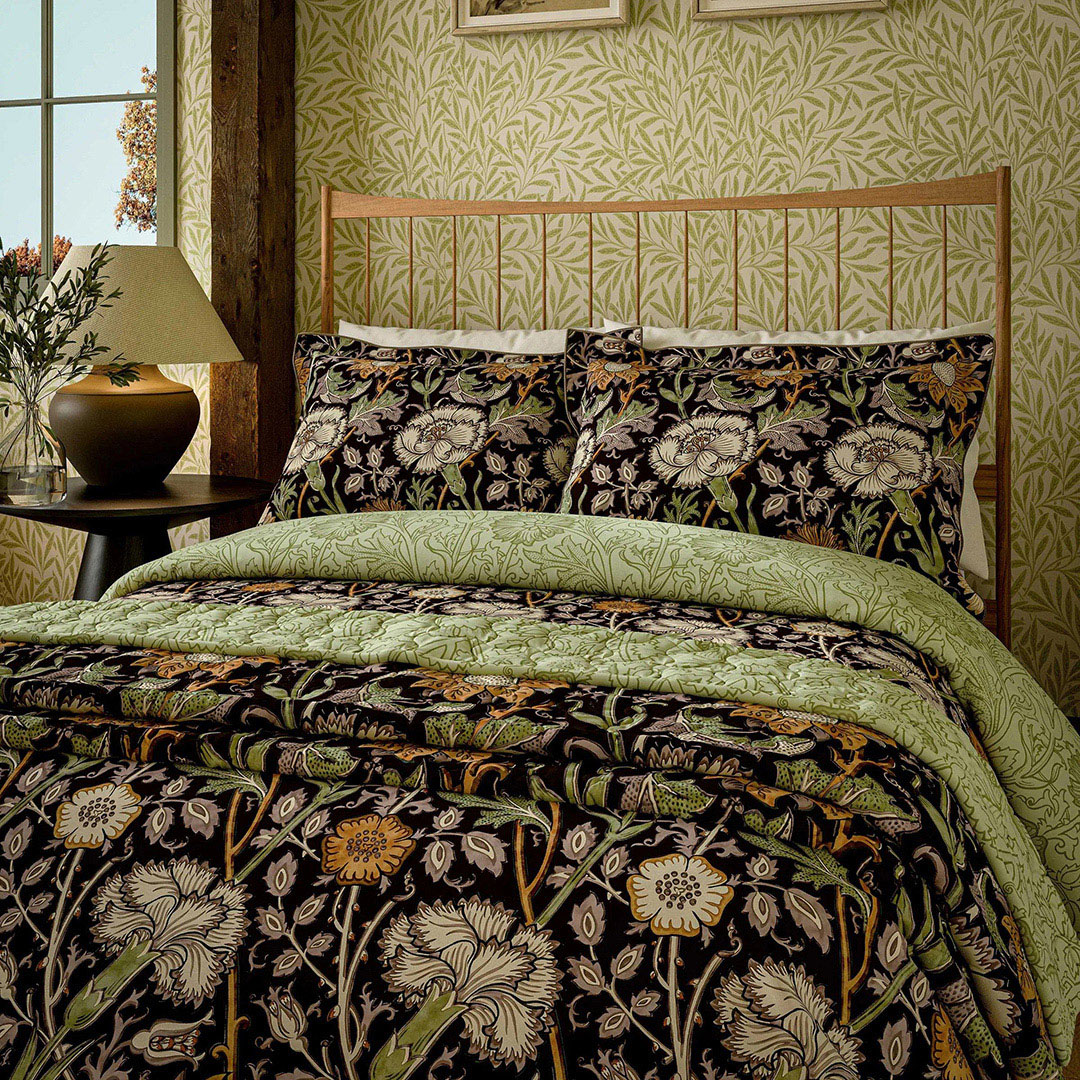 Morris & Co   Pink & Rose Double Cover Set Blackthorn in Size Double, BrandAlley