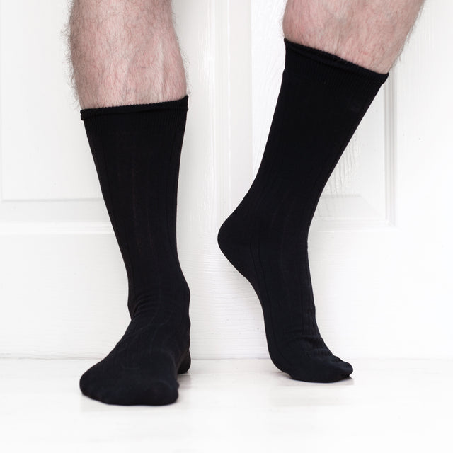 JEMSOX Men's   Black  Soft Ribbed Socks in Size 9/11, BrandAlley