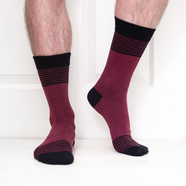 JEMSOX Men's  Fine Stripe Design  Comfort Top Cotton Socks - Burgundy in Size 9/12, BrandAlley