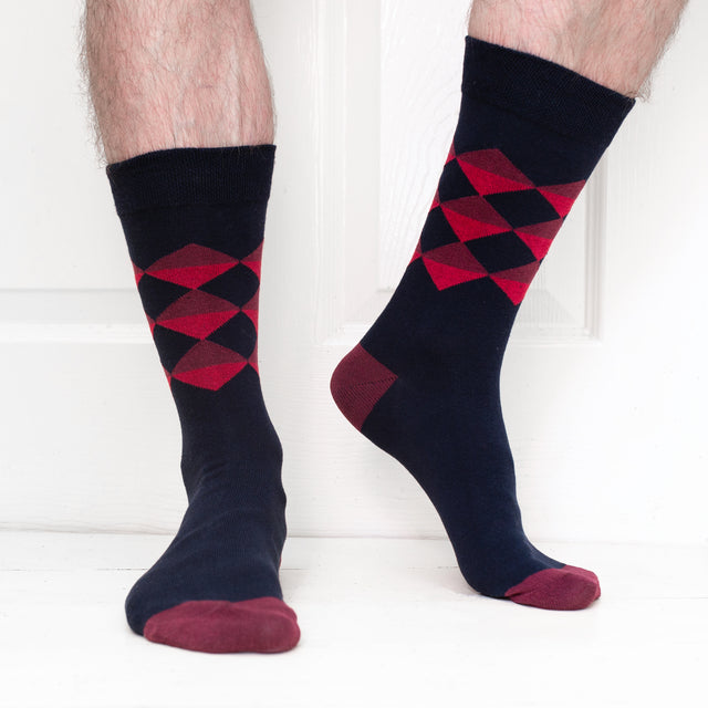 JEMSOX Men's  Diamond Pattern  Comfort Top Cotton Socks - Burgundy in Size 6/9, BrandAlley