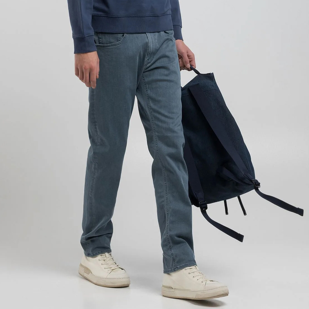 Replay Men's  Blue Grey Grover ECO PLUS Straight Stretch Jeans in Size 32 32, BrandAlley