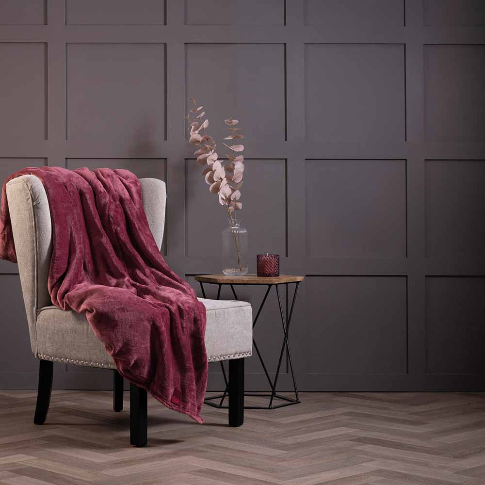 Belledorm   Heat Holder Blanket Cherry 180X200Cm, BrandAlley
