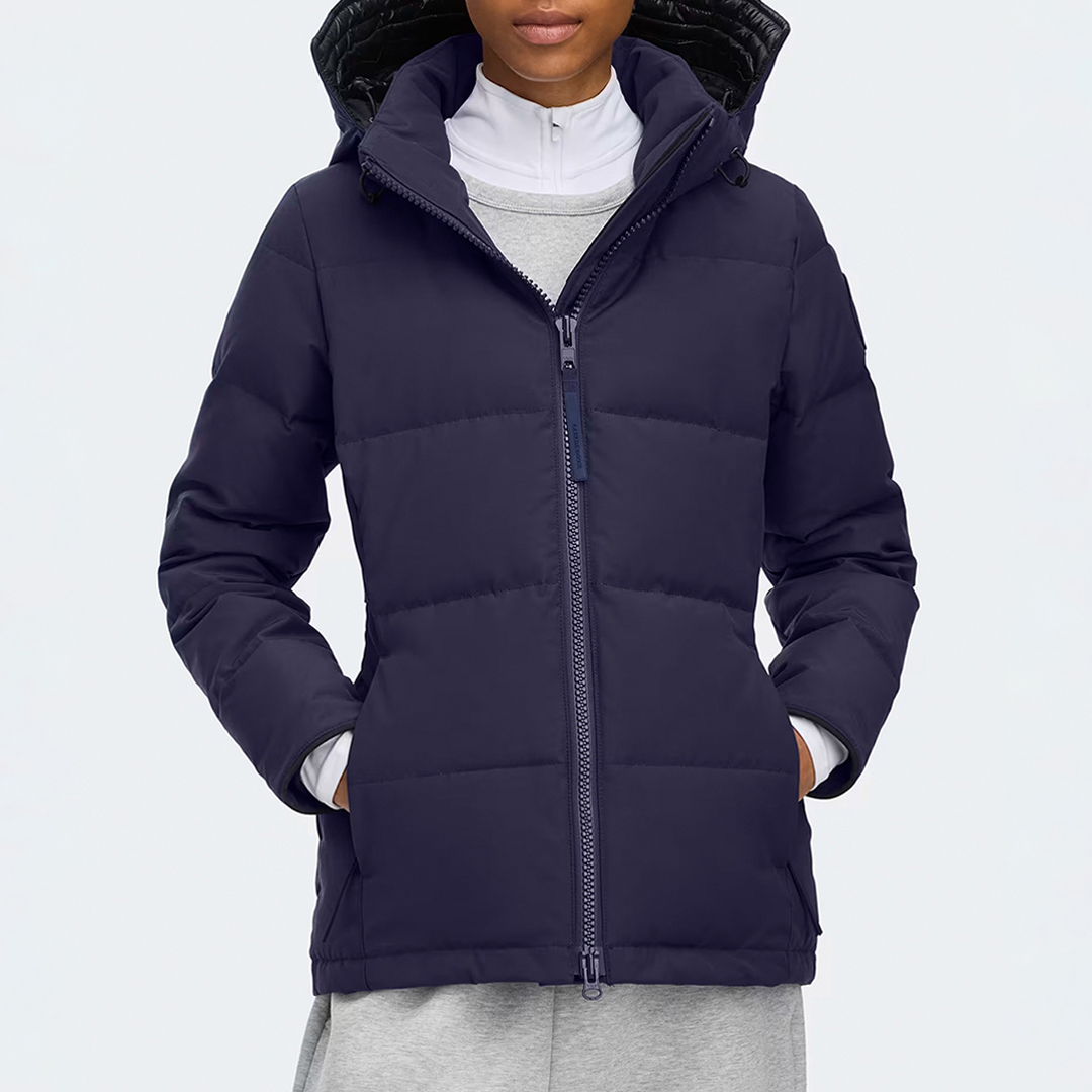Canada Goose Women's  Midnight Chelsea Parka Tonal Label in Size L, BrandAlley