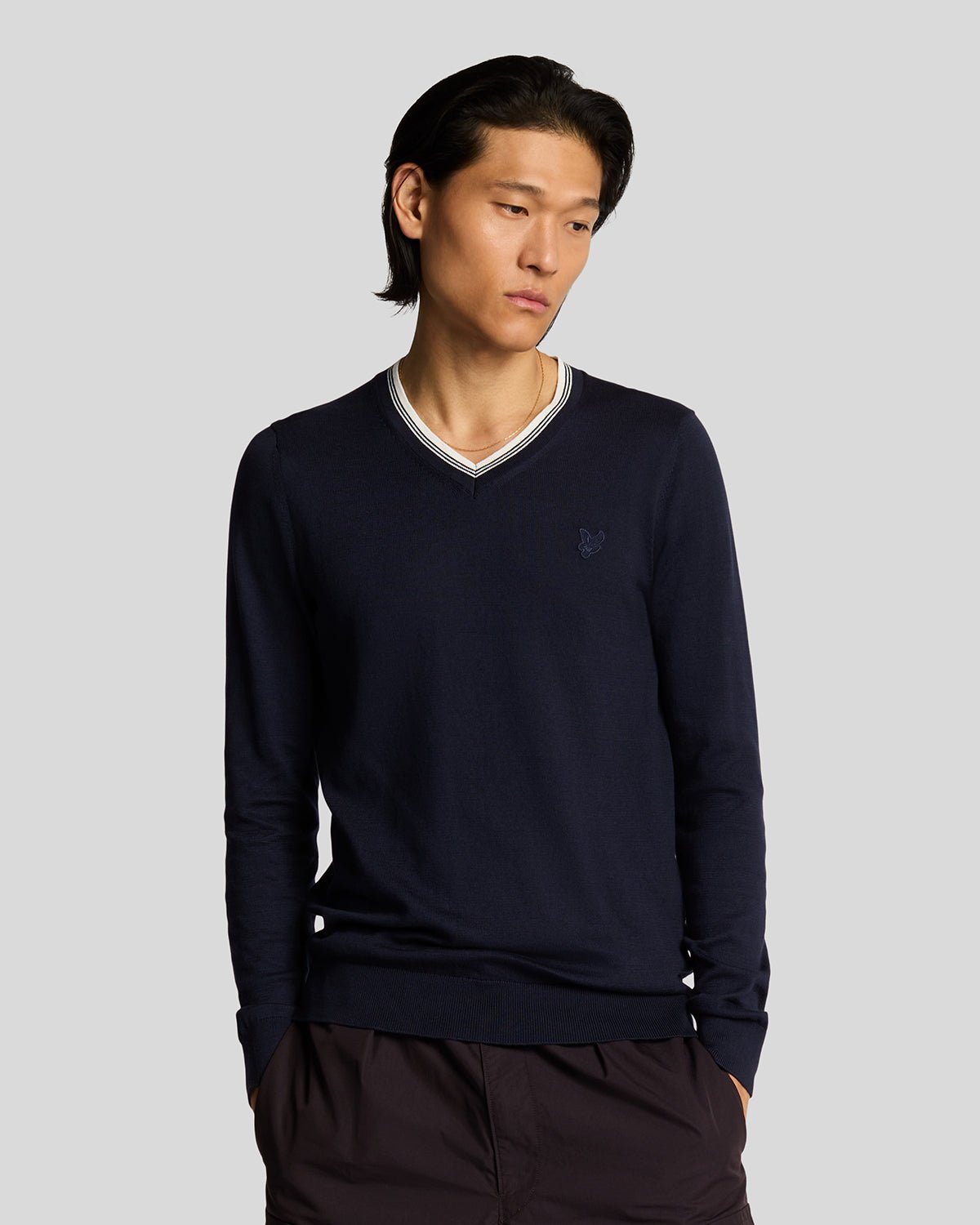 Lyle & Scott Men's  Tipped V Neck Jumper in Size XS, BrandAlley