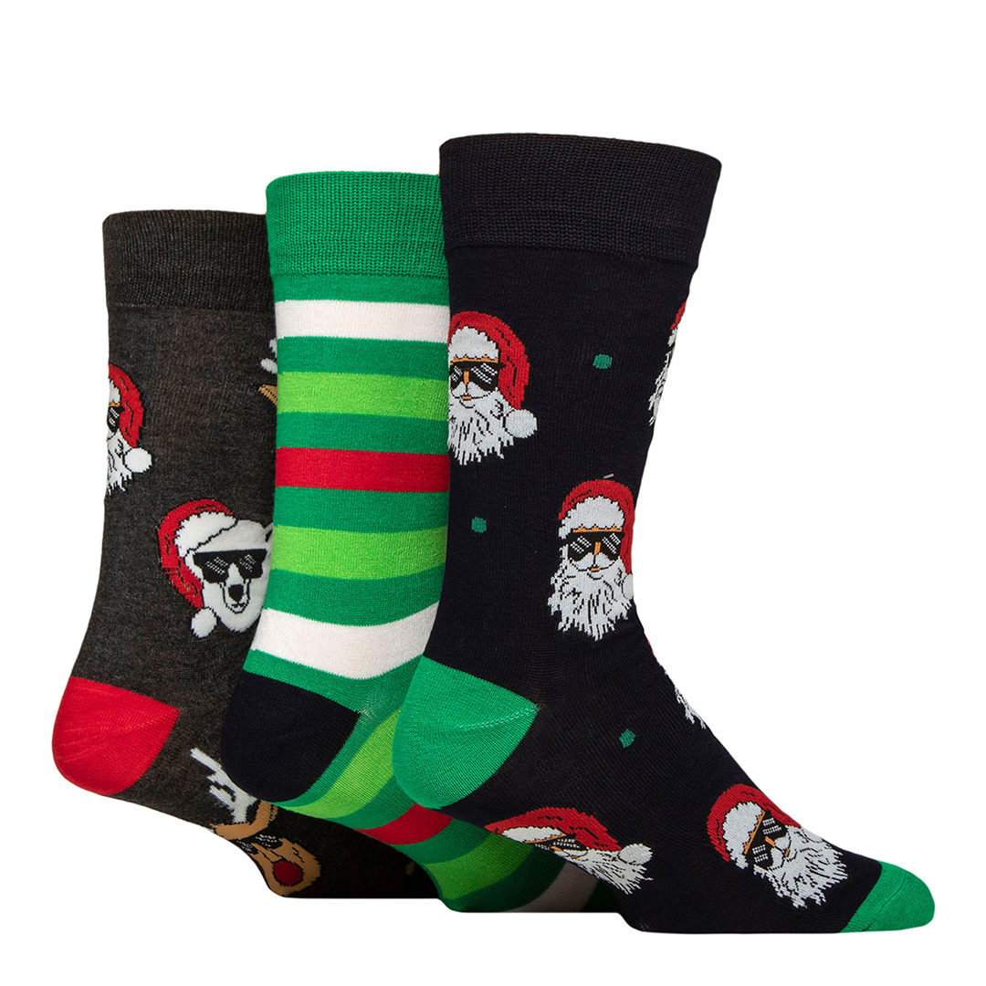 Wild Feet Men's    Santa 3 Pack Bamboo Socks Hanging Gift Set in Size 3, BrandAlley