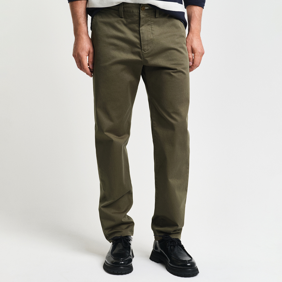 Gant Men's  Khaki Regular Twill Chinos in Size 33 34, BrandAlley