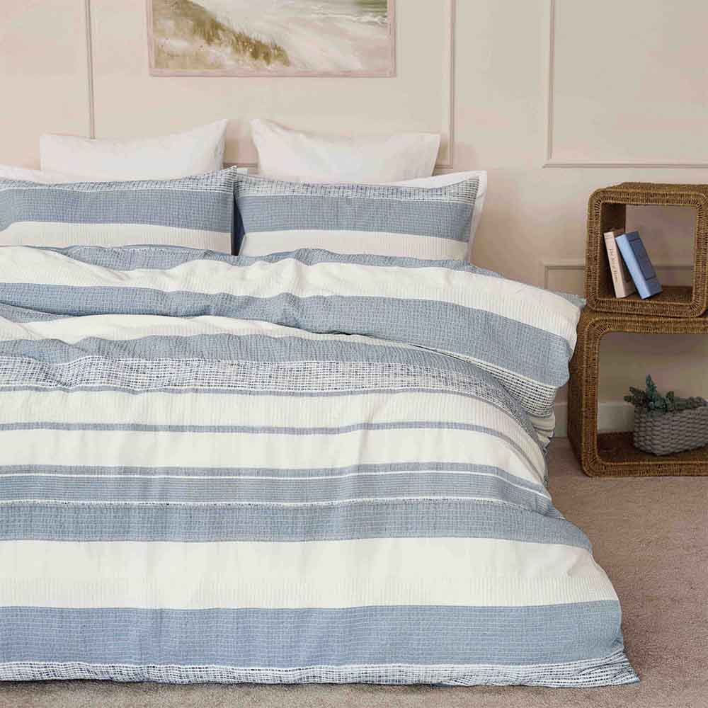 Belledorm   RAHIL DUVET SET KING BLUE in Size Kingsize, BrandAlley