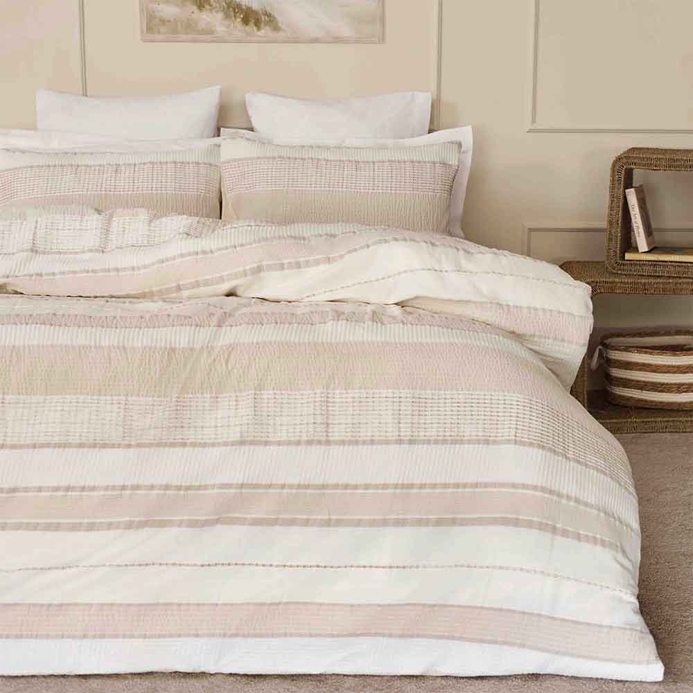 Belledorm   RAHIL DUVET SET KING NATURAL in Size Kingsize, BrandAlley