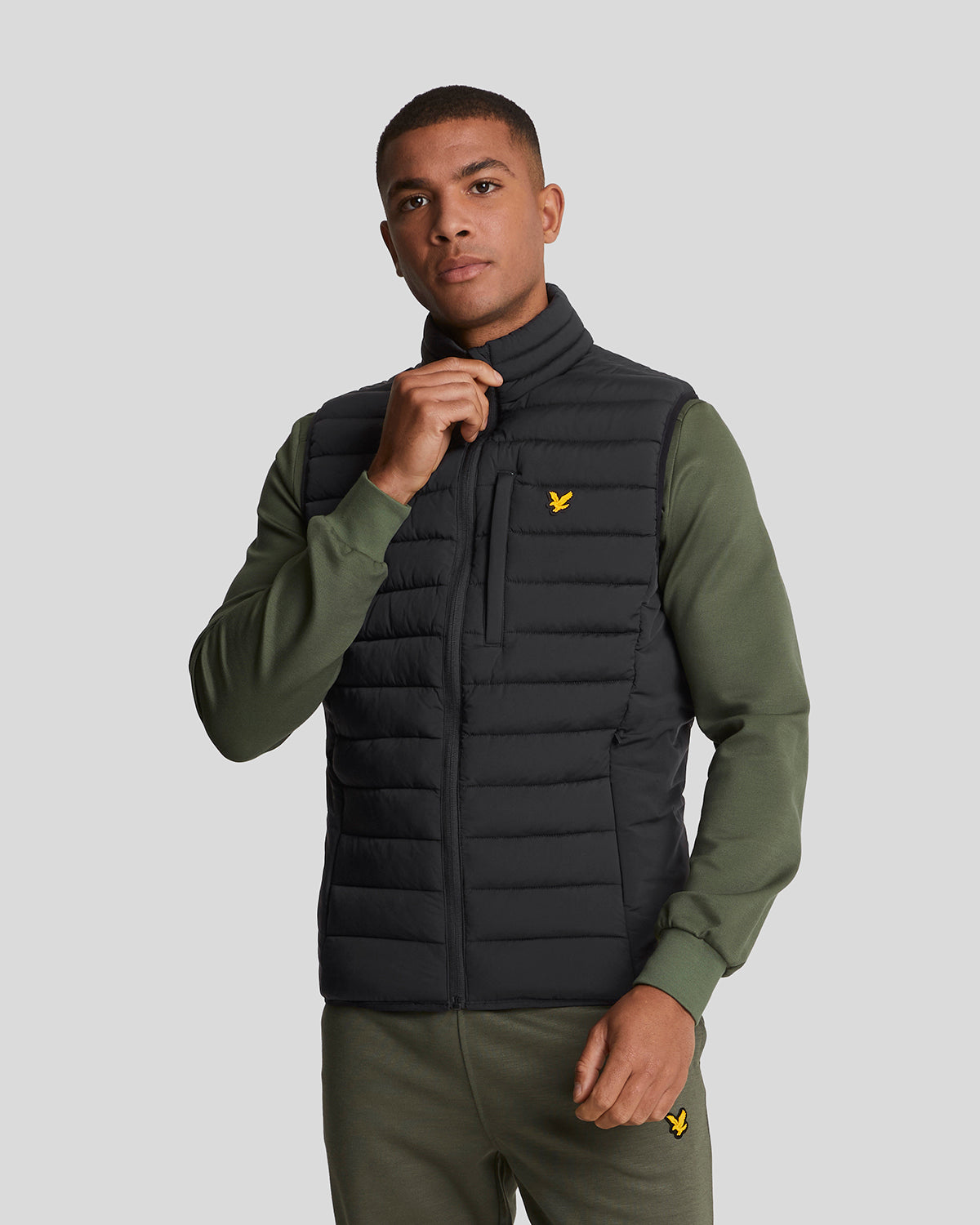Lyle & Scott Men's  Sports Lightweight Puffer Jacket in Size XS, BrandAlley