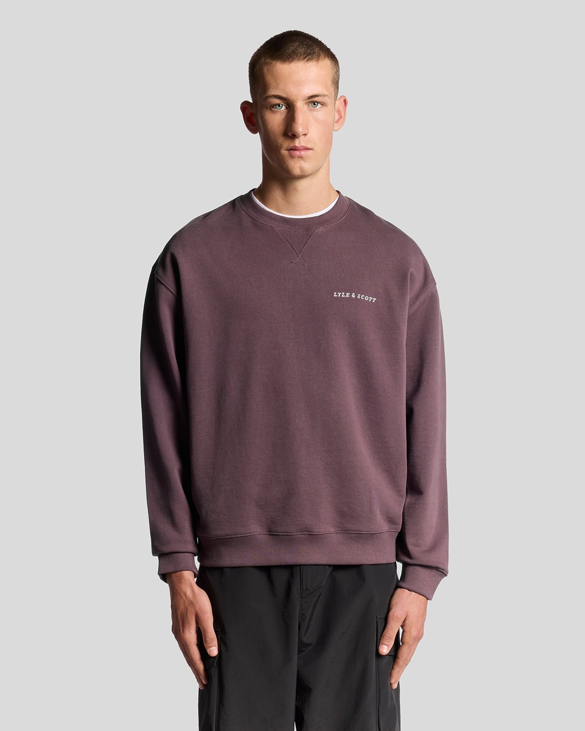 Lyle & Scott Men's  Script Brushback Fleece Sweatshirt in Size S, BrandAlley