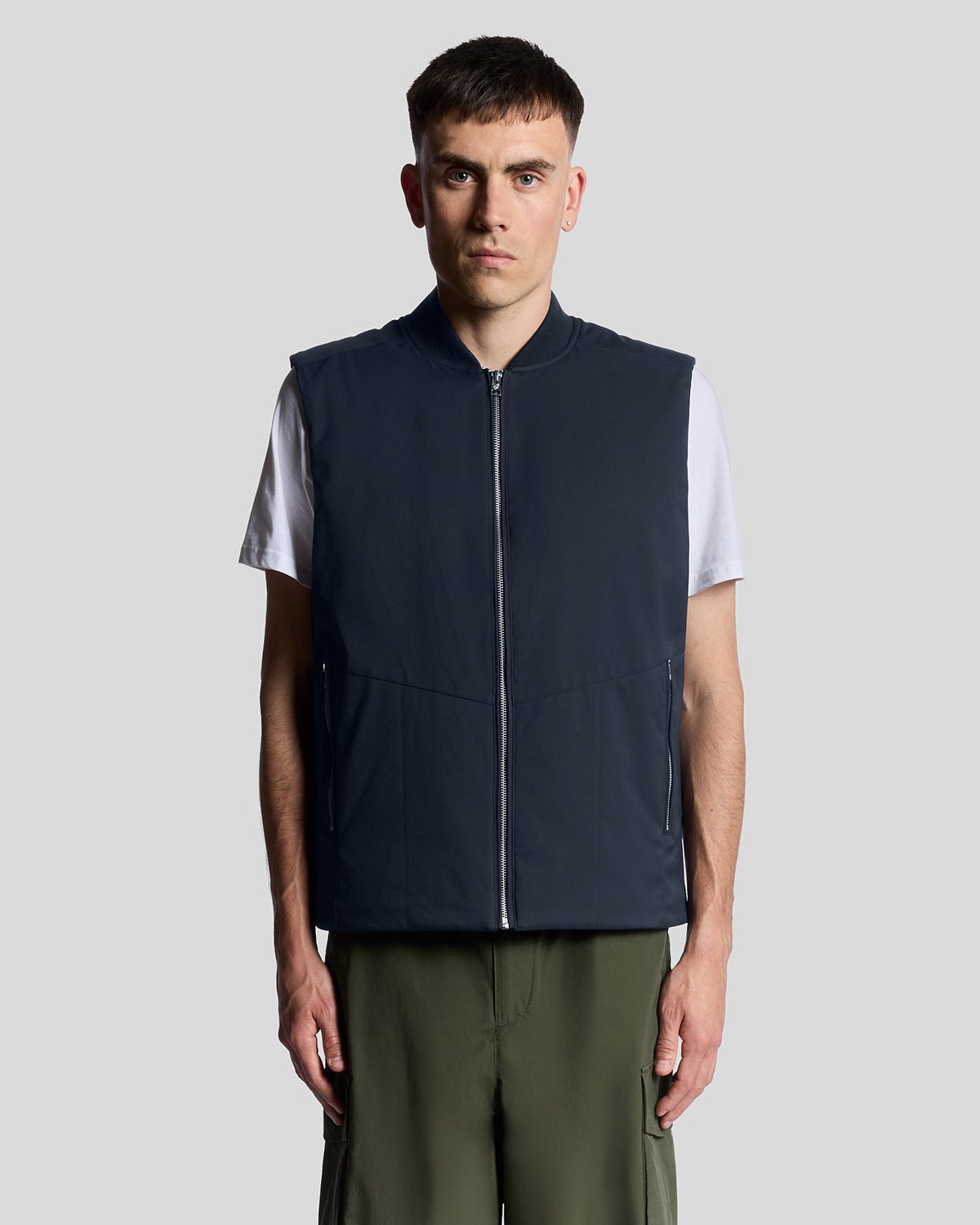 Lyle & Scott Men's   Navy Golf Water Resistant Insulated Gilet in Size S, BrandAlley