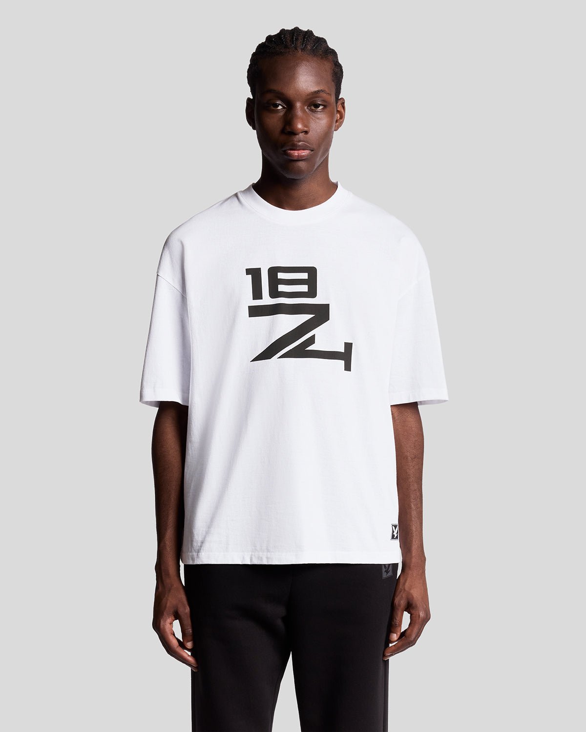 Lyle & Scott Men's  Lounge Graphic T-Shirt in Size M, BrandAlley