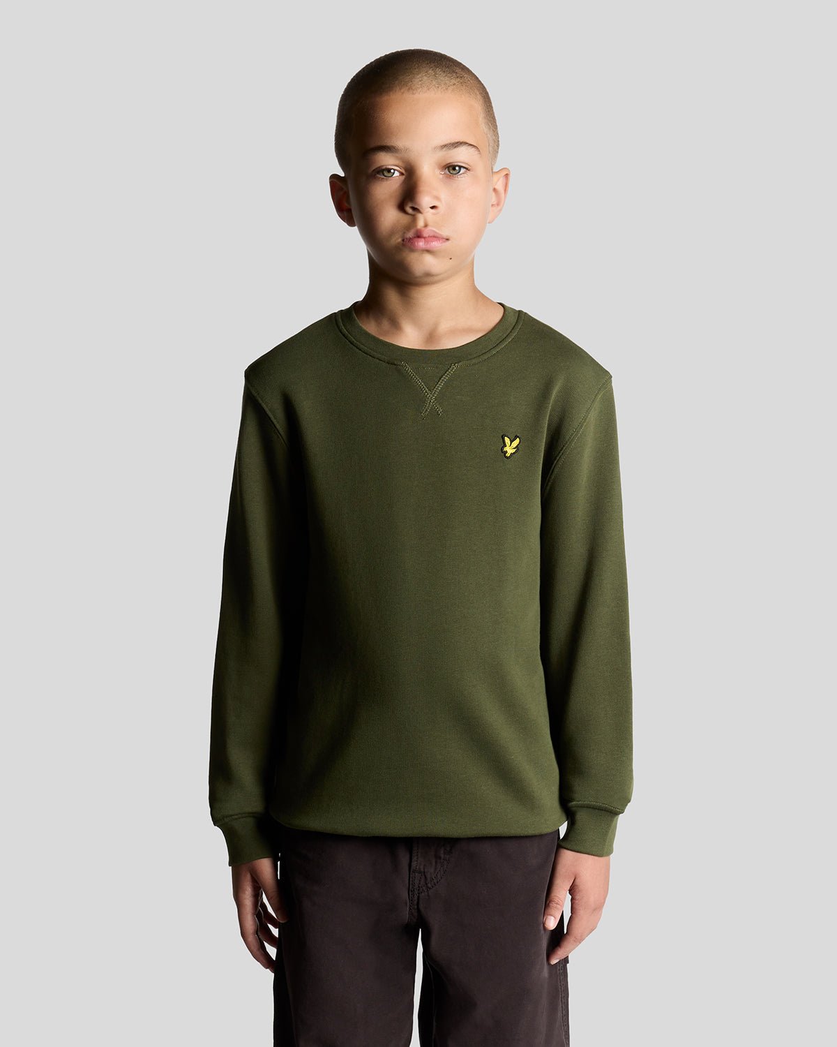 Lyle & Scott Boys   Green Classic Crew Neck Sweatshirt in Size 14/15 Years, BrandAlley