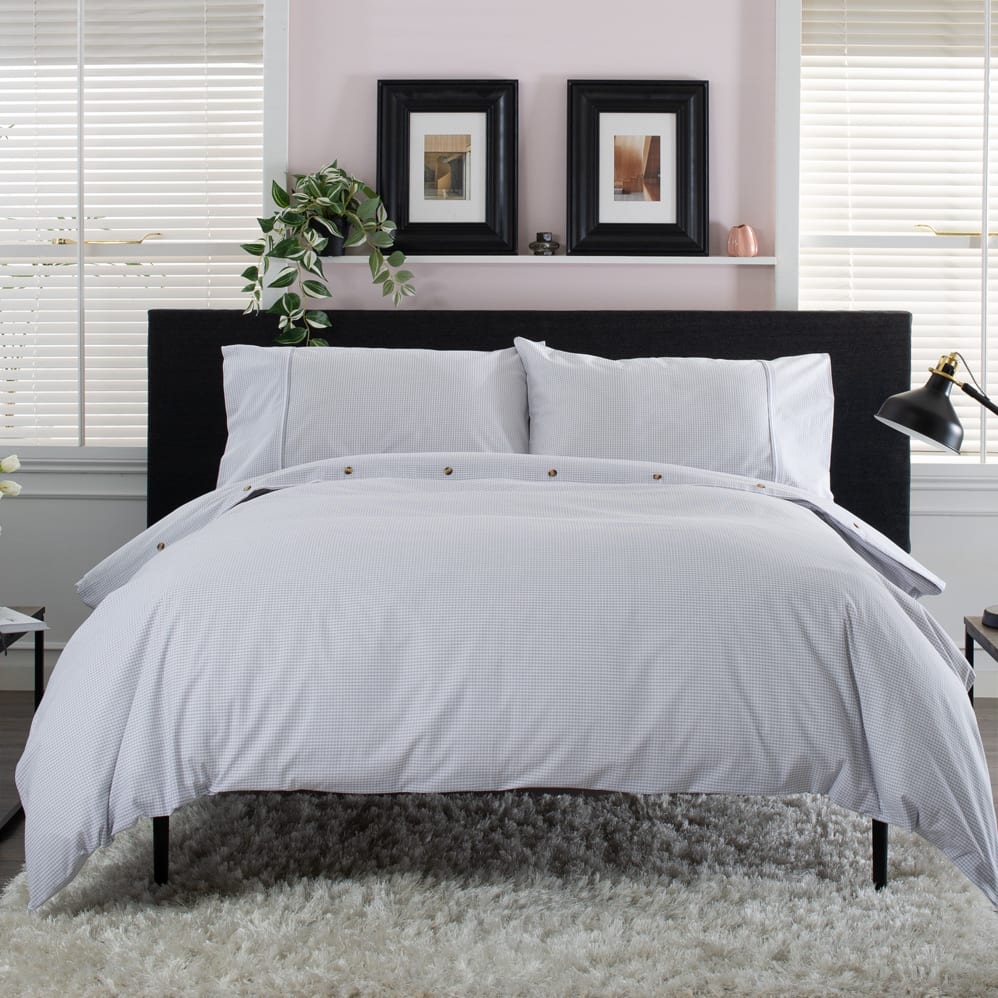 The Lyndon Company   Gingham Duvet Set Grey/White in Size Double, BrandAlley