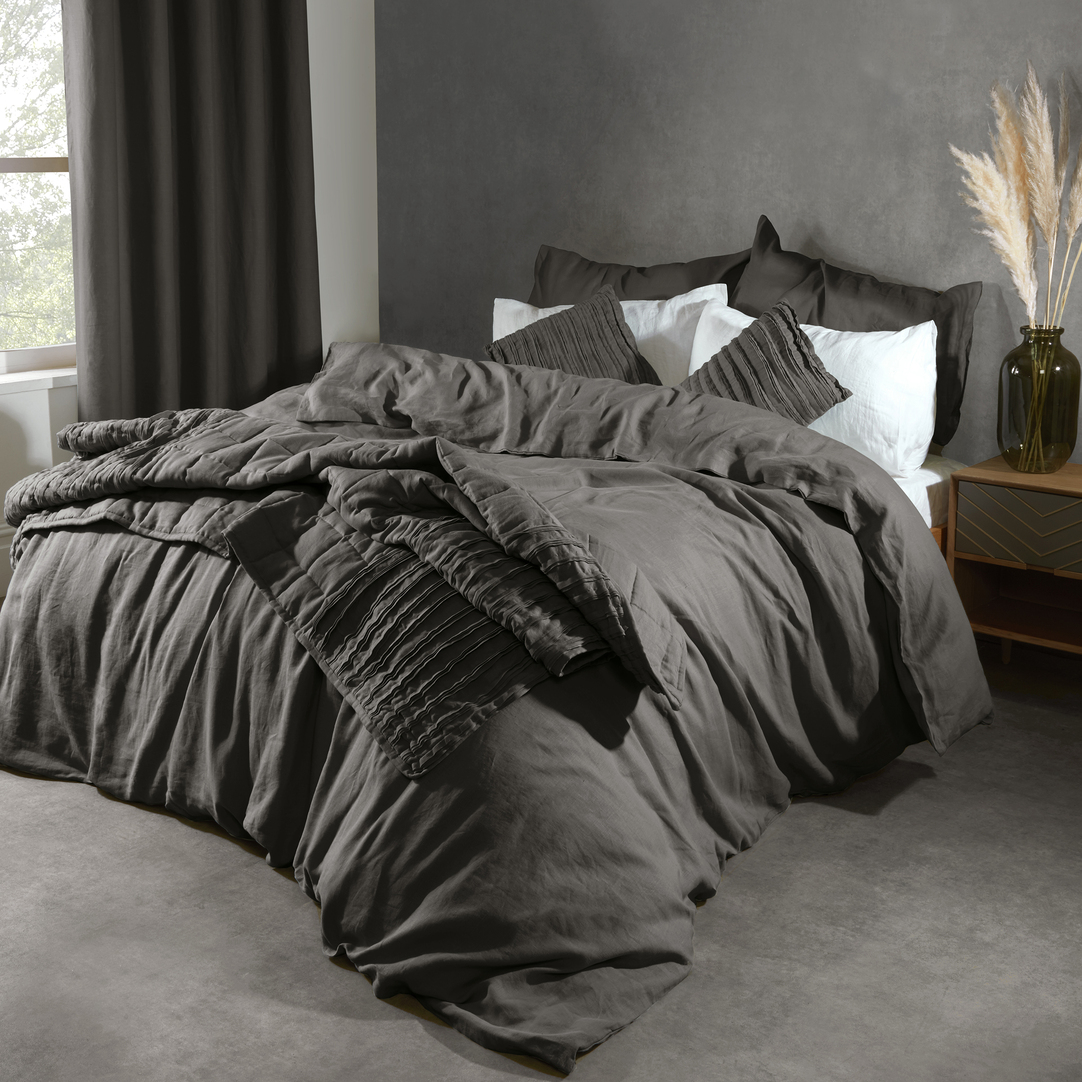 Lazy Linen   Pure Washed Linen Quilted Throw Charcoal , BrandAlley
