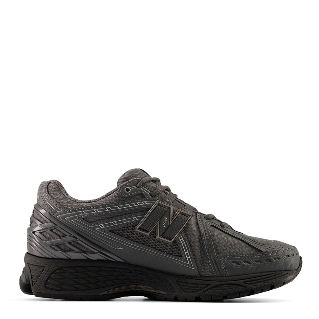 New Balance Men's   Castlerock 1906R Trainer in Size 5, BrandAlley