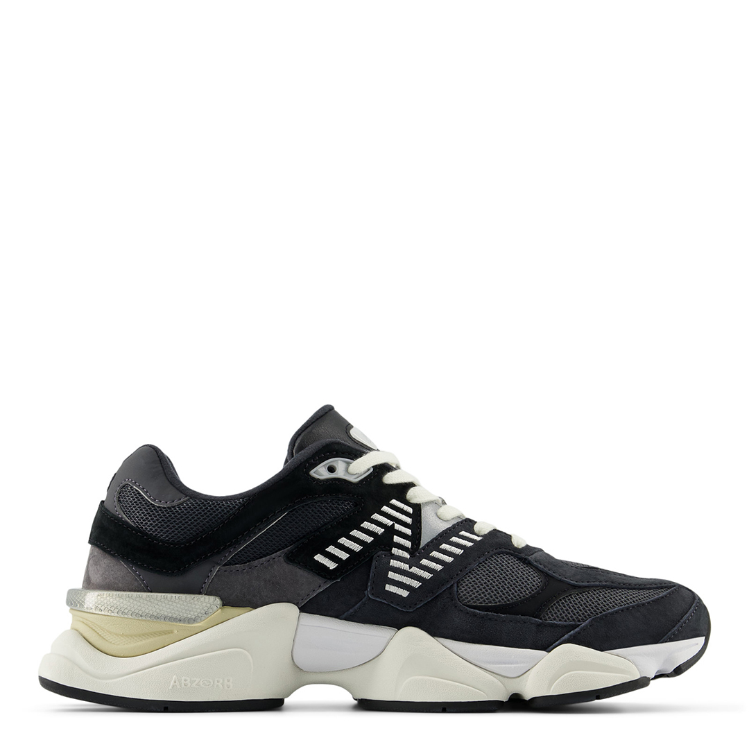 New Balance Unisex Black 9060 Trainer - Size 7