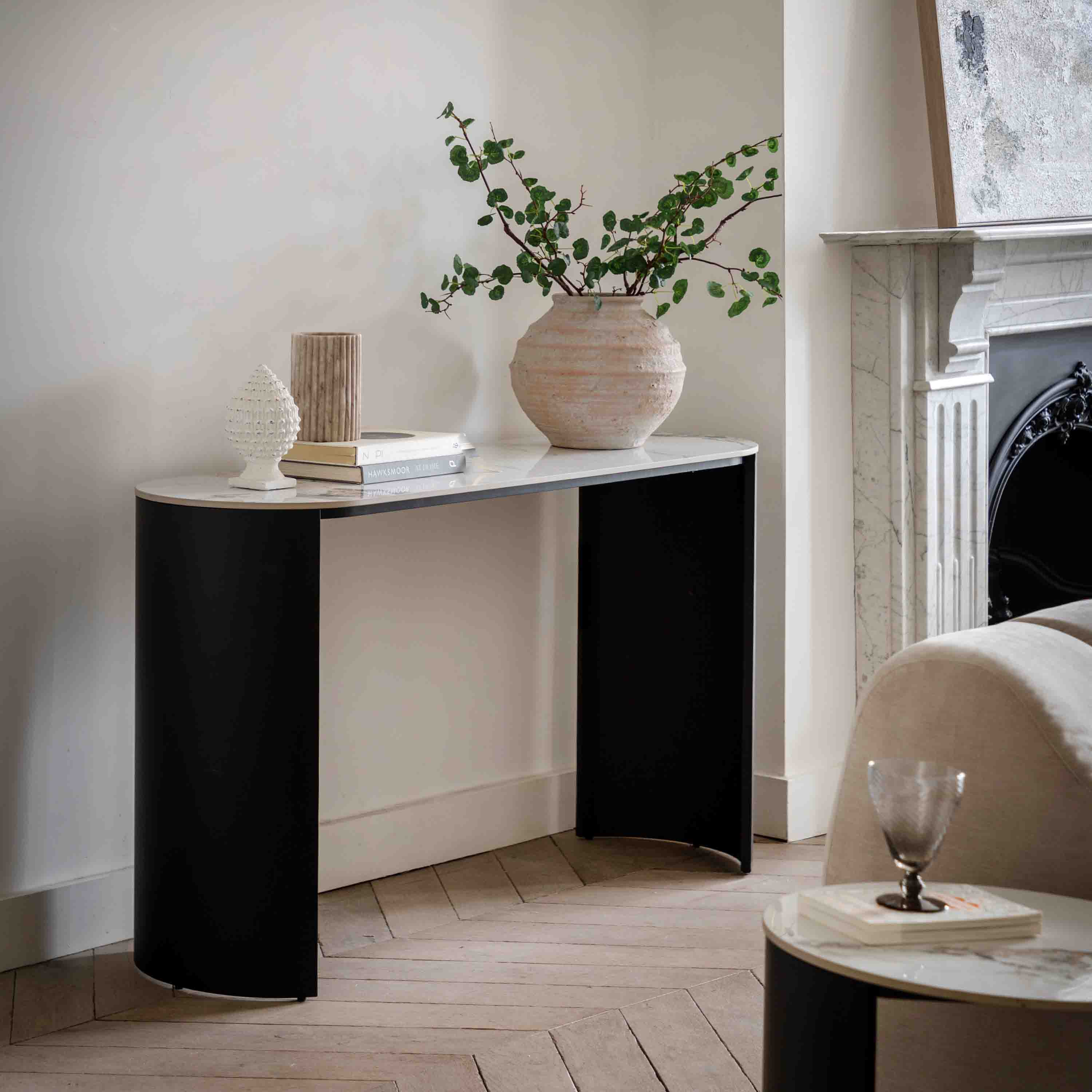 Gallery Living   Odin Console Table in Size +44, BrandAlley