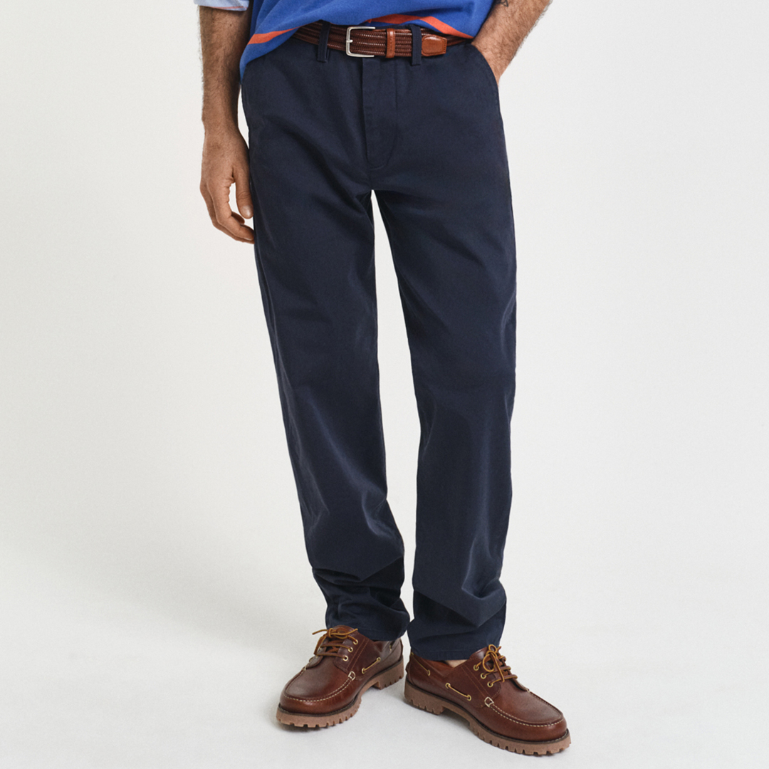 Gant Men's  Navy Regular Twill Chinos in Size 30 32, BrandAlley
