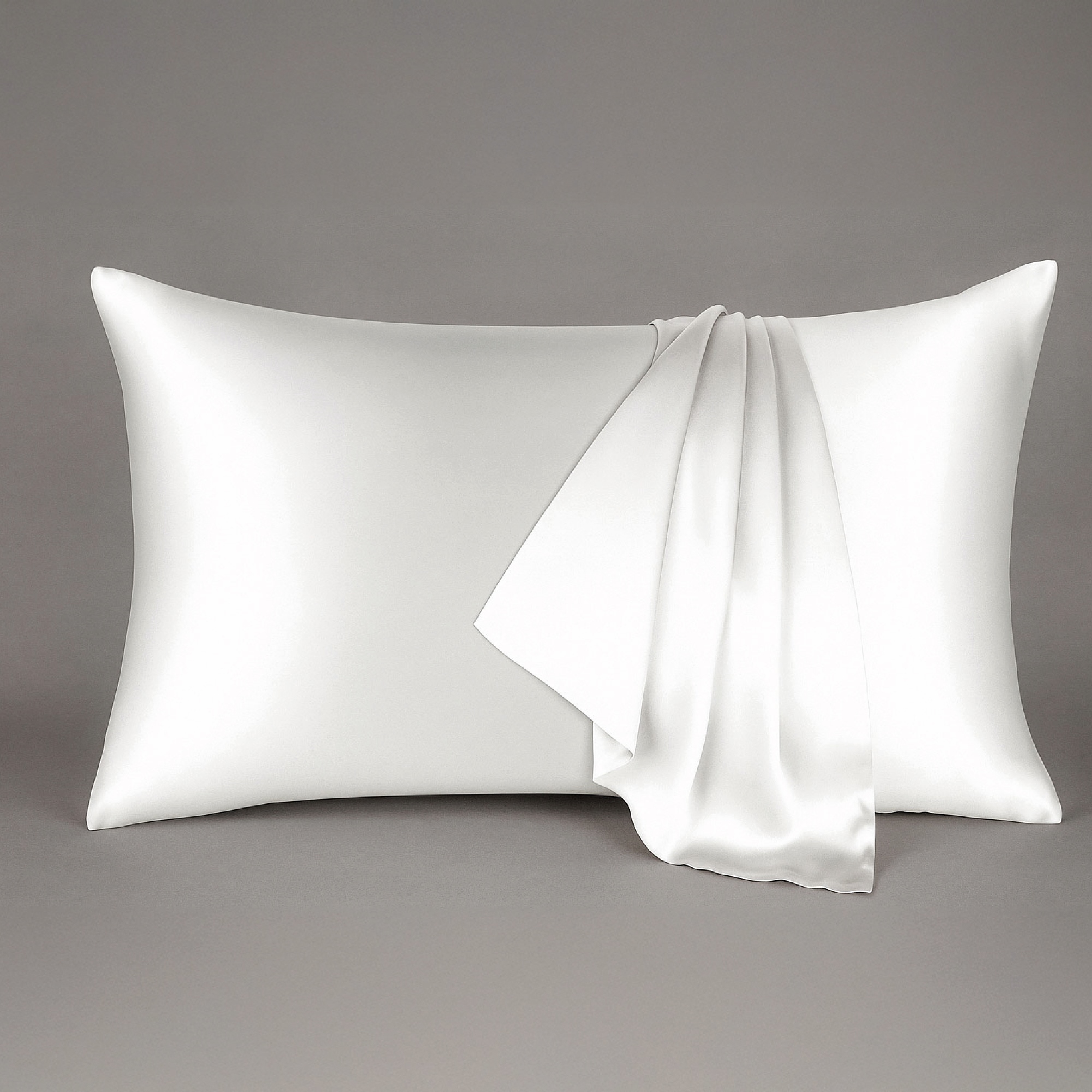 Brightr Sleep   Brightr® Copperdefense Eucalyptus Silk Pillowcase | Anti-Aging Anti-Acne Cooling - WHITE in Size 50x70cm, BrandAlley