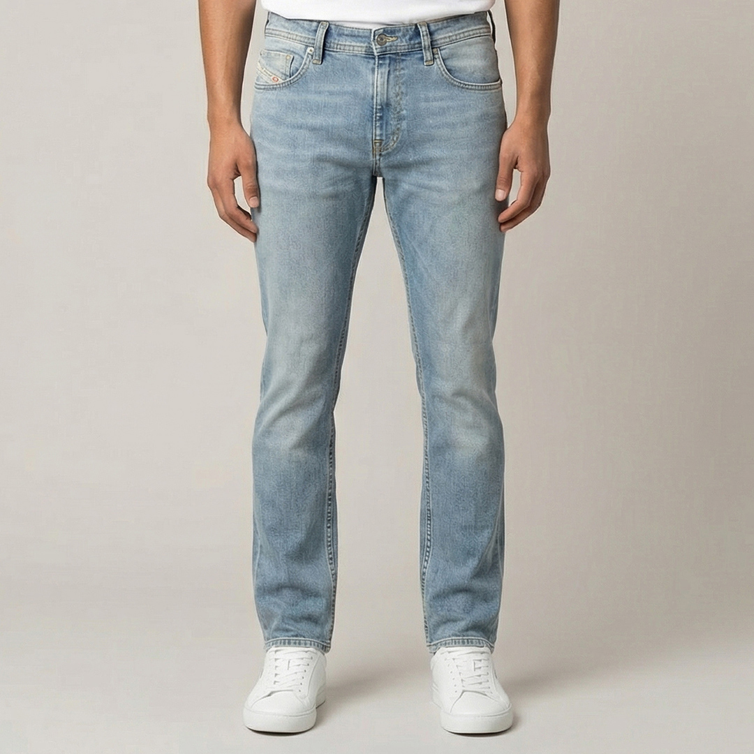 Diesel Men's  Light Blue Thommer-X Jeans in Size 34 32, BrandAlley