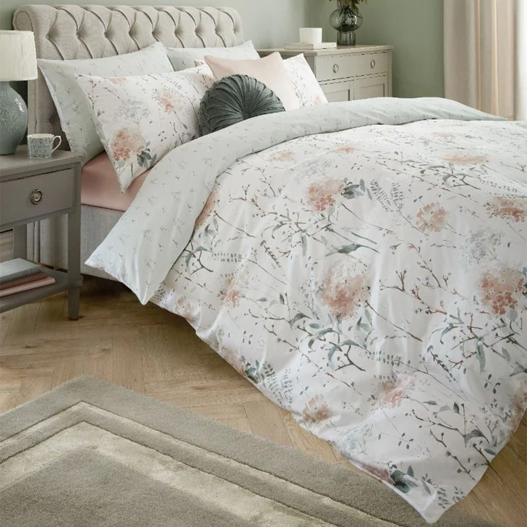 Laura Ashley    Pink Pallington Bloom Plaster Duvet Set King in Size Kingsize, BrandAlley