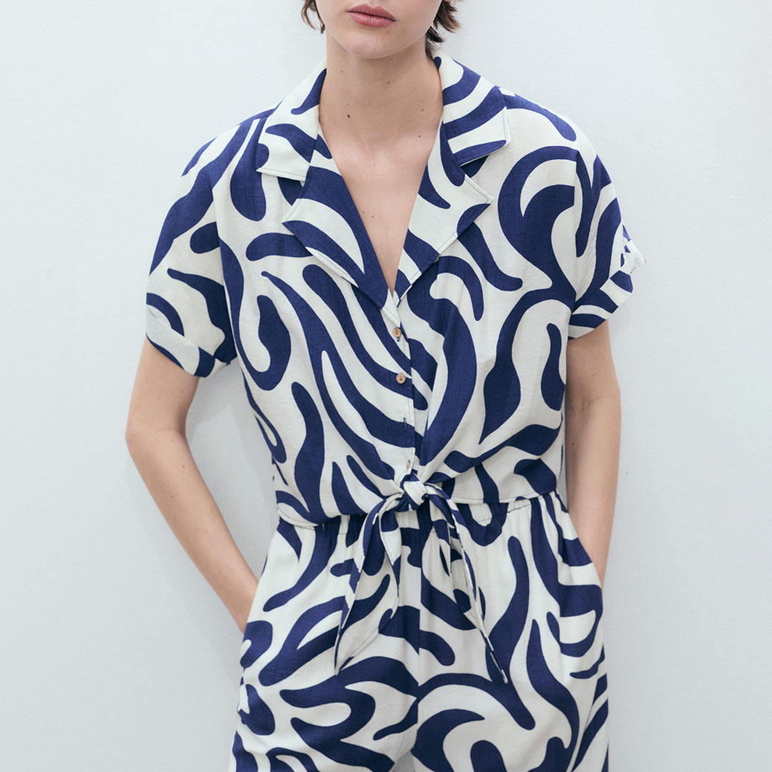 Mango Women's  Printed crop shirt with knot detail in Size XS, BrandAlley