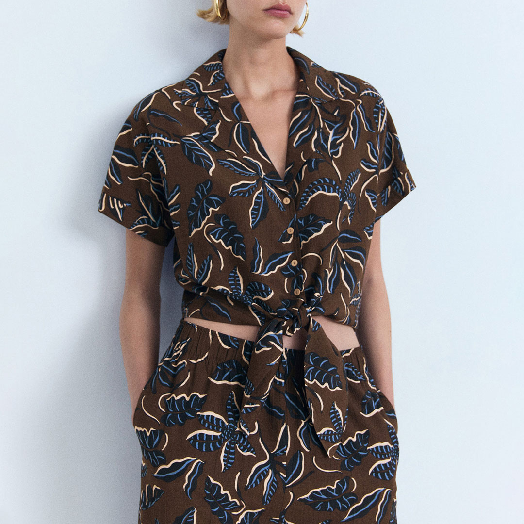 Mango Women's  Printed crop shirt with knot detail in Size XL, BrandAlley