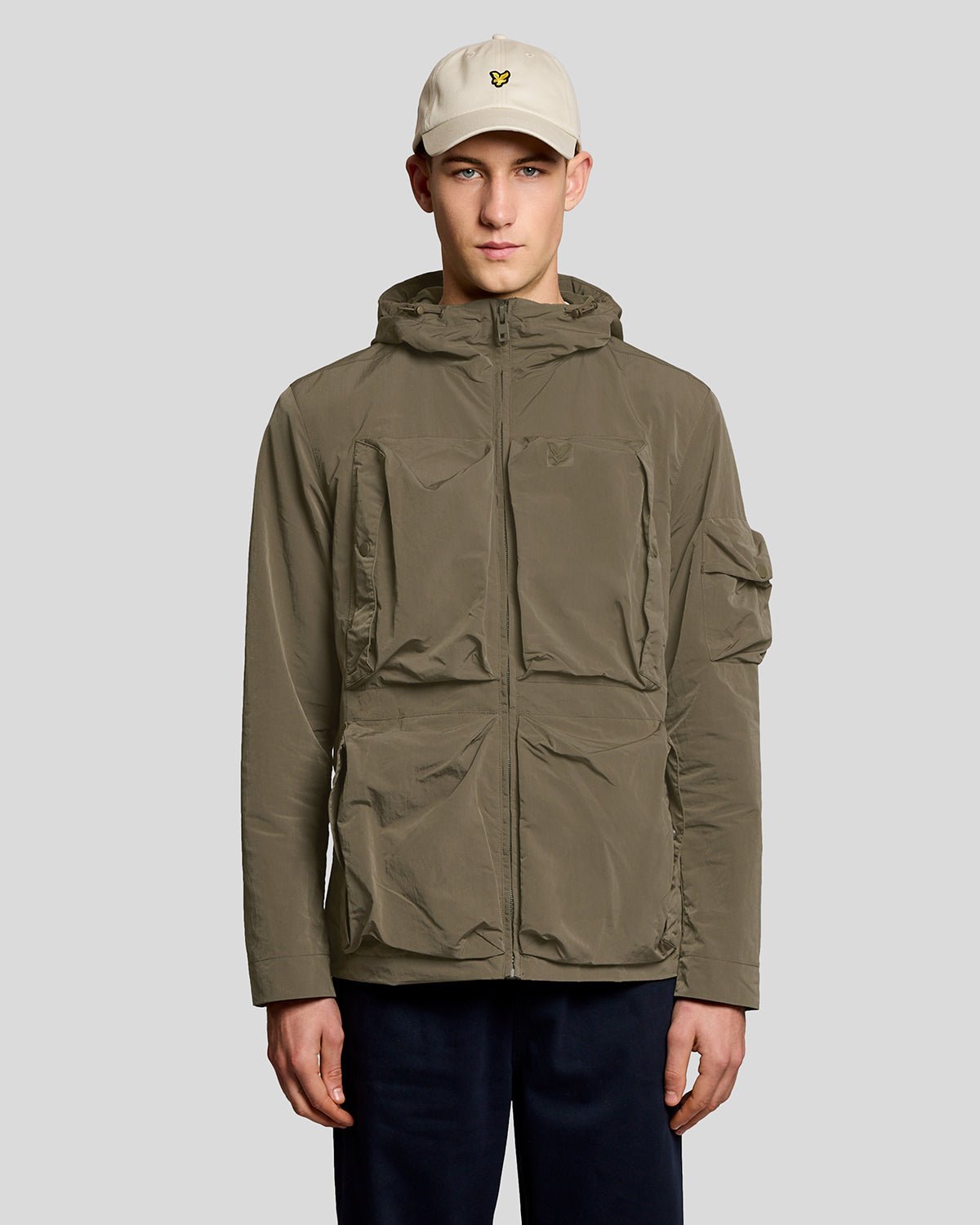 Lyle & Scott Men's  Lightweight Windbreaker Jacket in Size L, BrandAlley