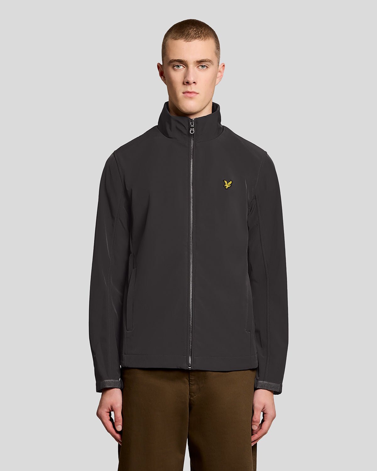 Lyle & Scott Men's  Mesh-Back Softshell Jacket in Size S, BrandAlley