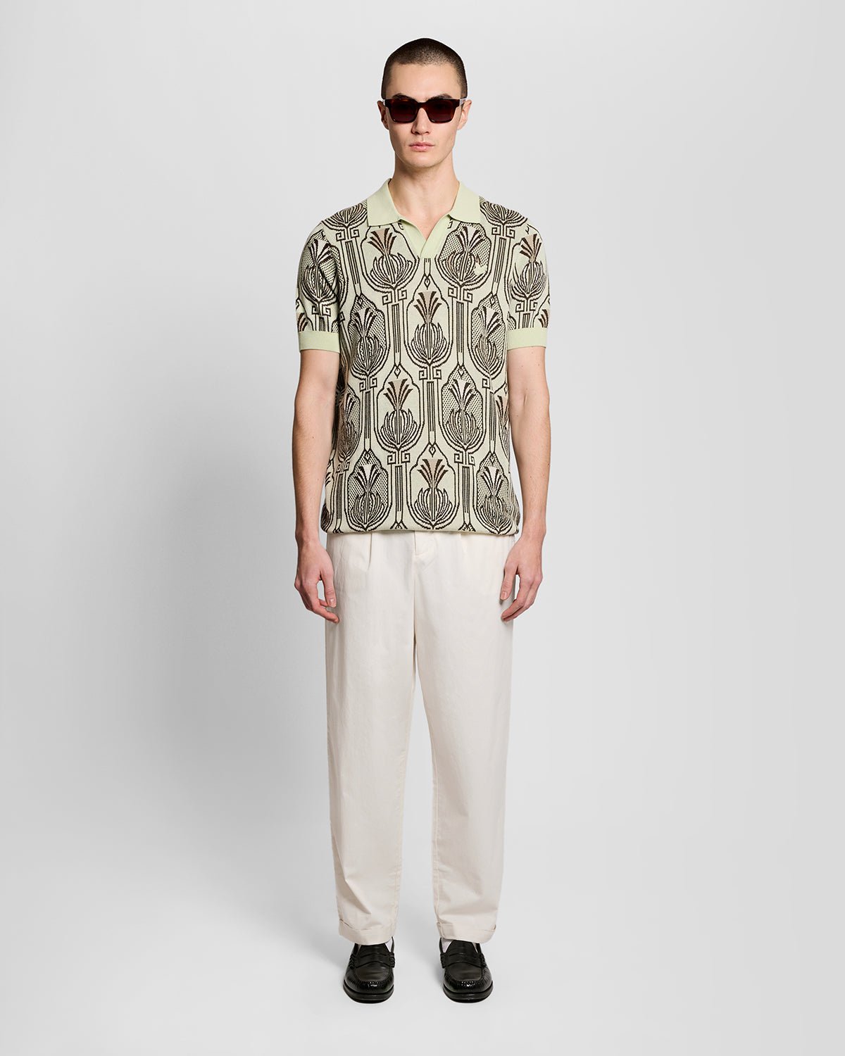 Lyle & Scott Men's  Superfine Cotton Chinos in Size 30 30, BrandAlley