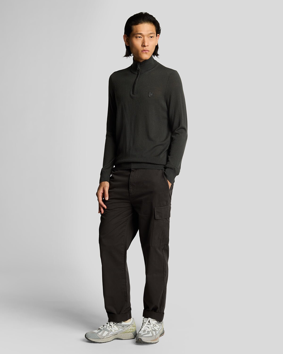 Lyle & Scott Men's   Grey Cargo Pocket Trouser in Size 36 32, BrandAlley