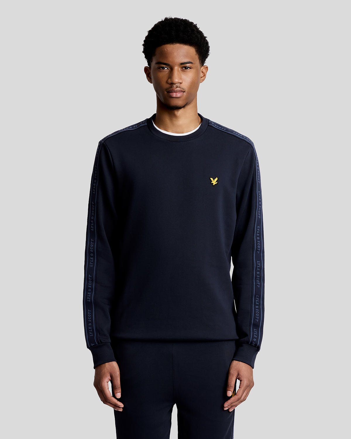 Lyle & Scott Men's  Sports Tape Crew Neck Sweatshirt in Size M, BrandAlley