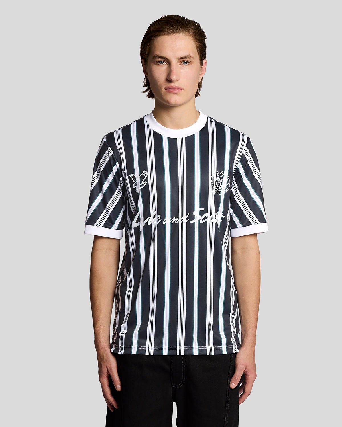 Lyle & Scott Men's  Prep Stripe Football Shirt in Size XS, BrandAlley