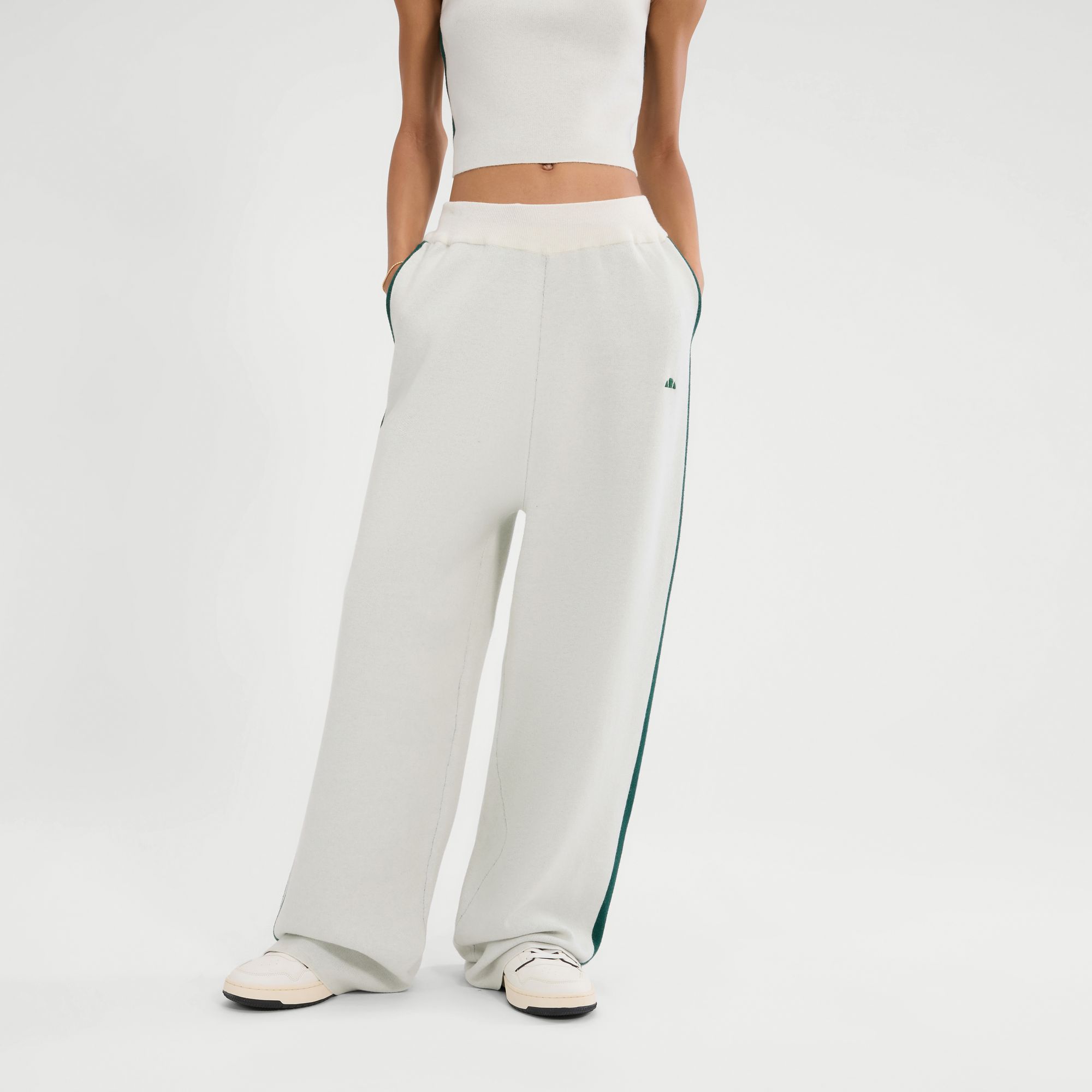 Ellesse Women's   Ivory Niantellos Knitted Pant in Size 6, BrandAlley