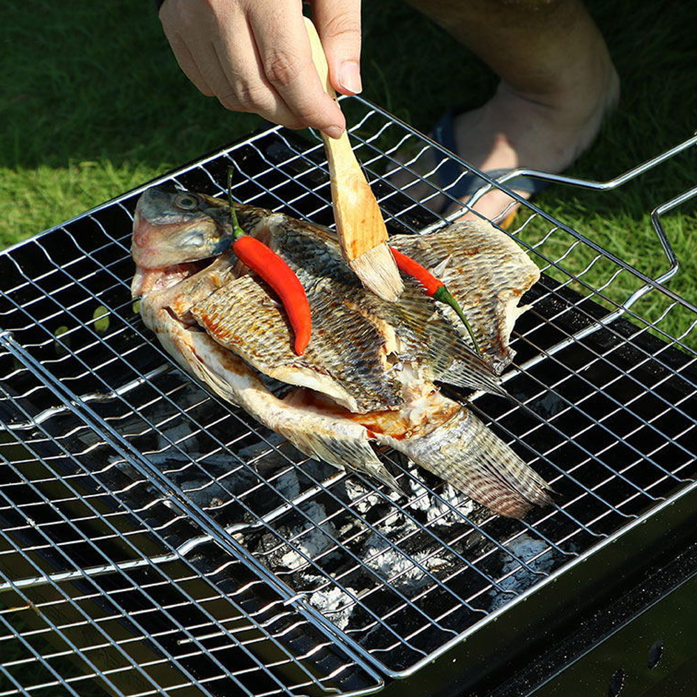 Living and Home   Portable Outdoor Camping BBQ Grill Basket Ideal for Grilling Meat Vegetables or Seafood in Size Large, BrandAlley