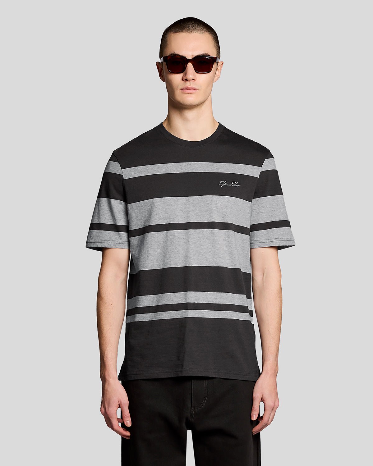 Lyle & Scott Men's  Relaxed Stripe T-Shirt in Size XS, BrandAlley