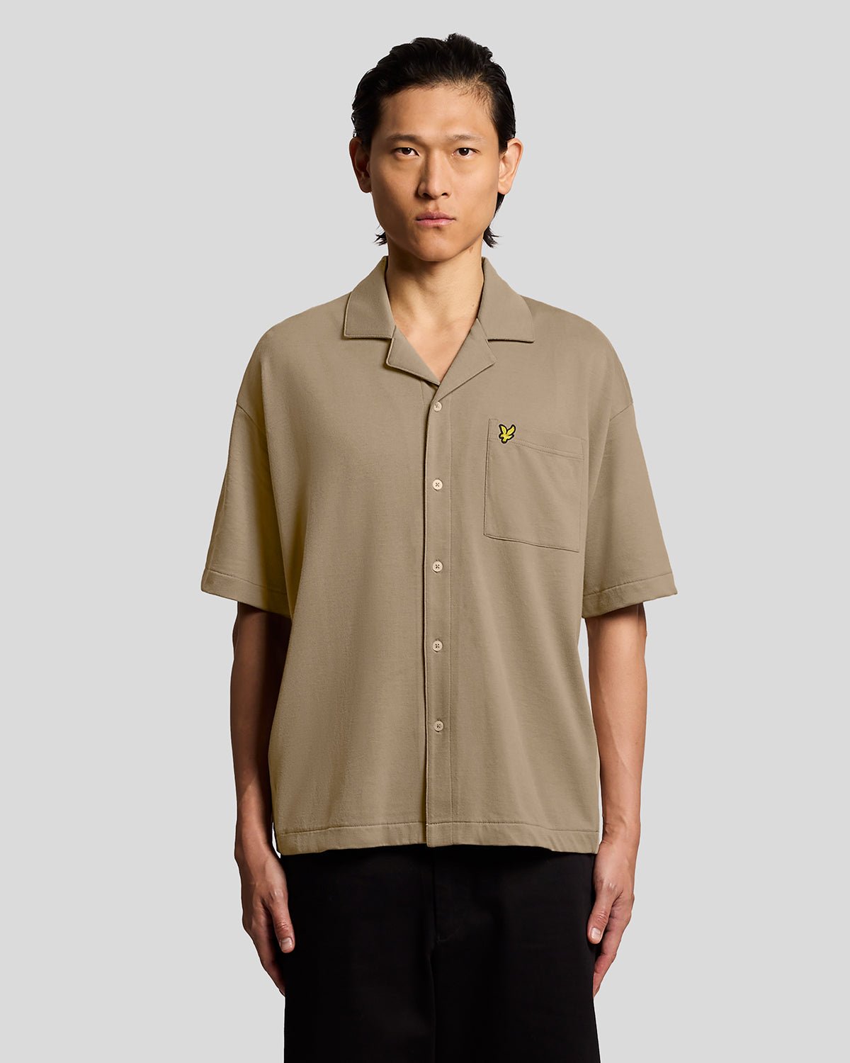 Lyle & Scott Men's  Taped Interlock Revere Shirt in Size XXL, BrandAlley