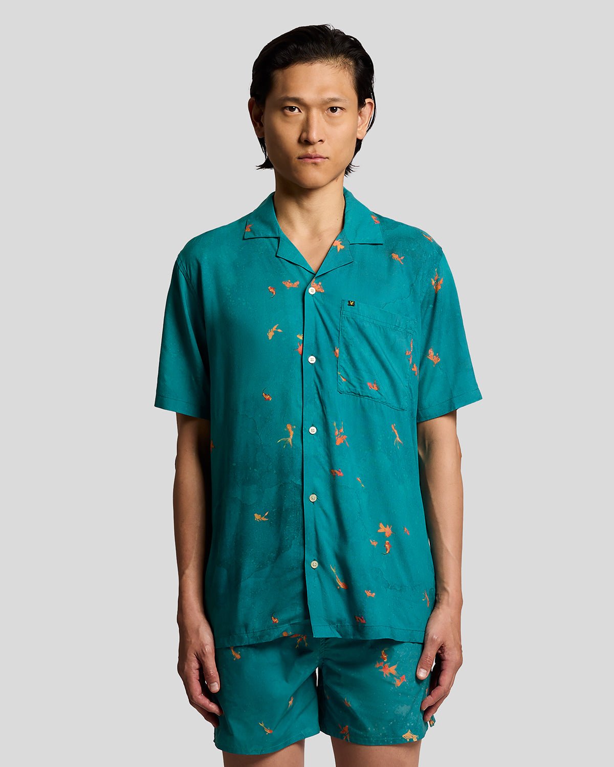 Lyle & Scott Men's  Goldfish Resort Shirt in Size M, BrandAlley