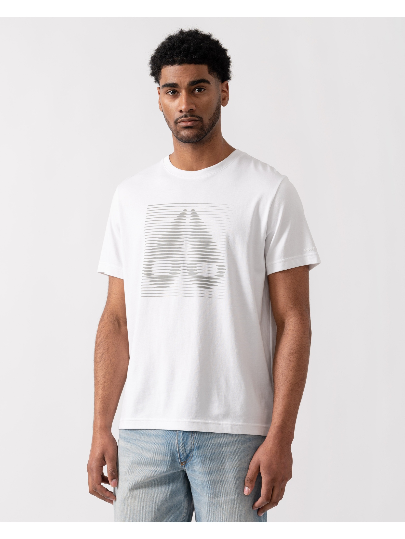 Moose Knuckles Men's  White T-Shirt in Size L, BrandAlley