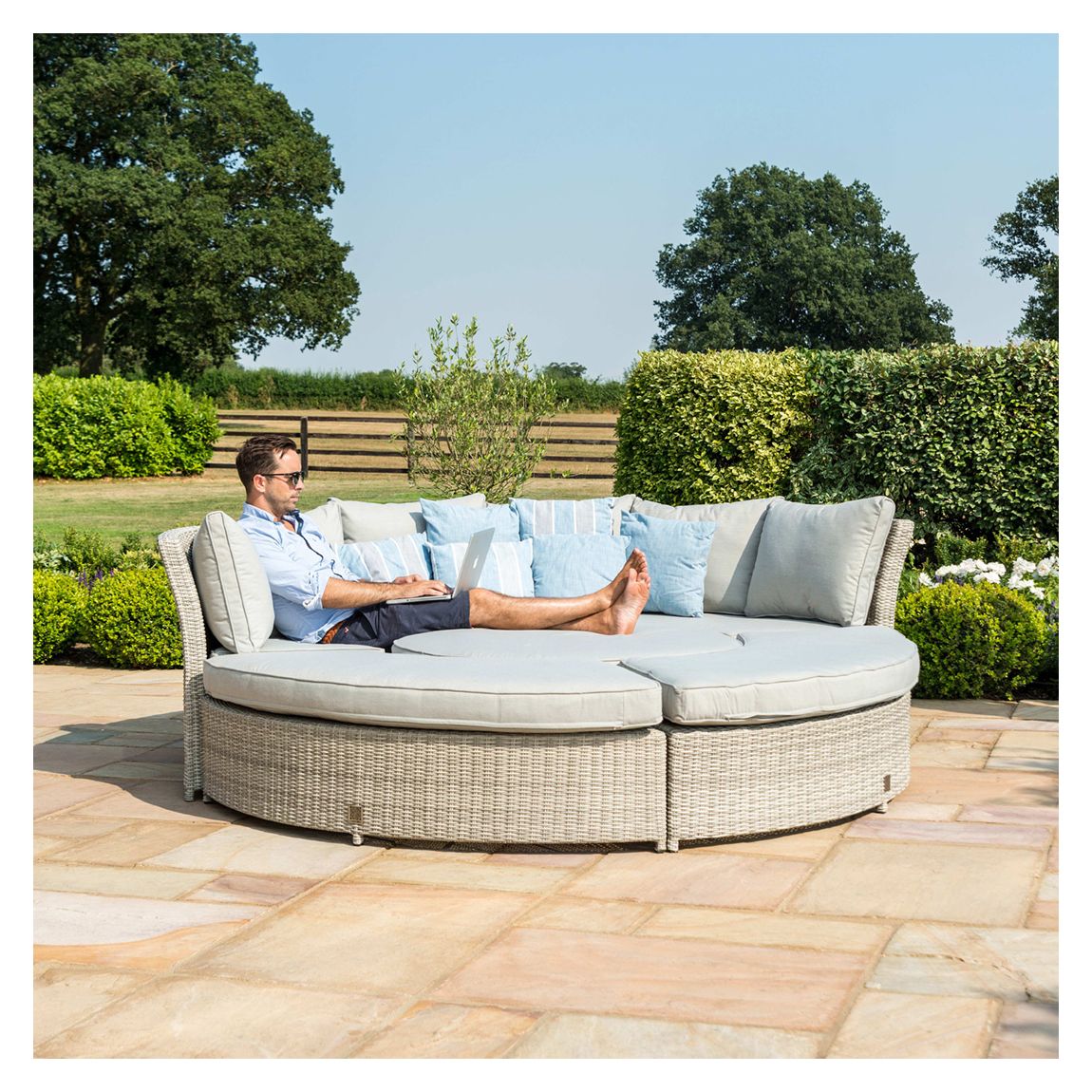 SAVE £664 - Oxford Lifestyle Suite main product photo
