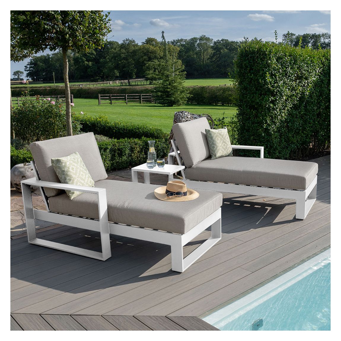 Amalfi Double Sunlounger with Side Table, White main product photo