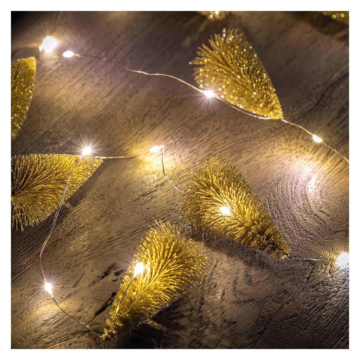 Brush Tree Garland 15 LED Lights Gold, 150cm main product photo