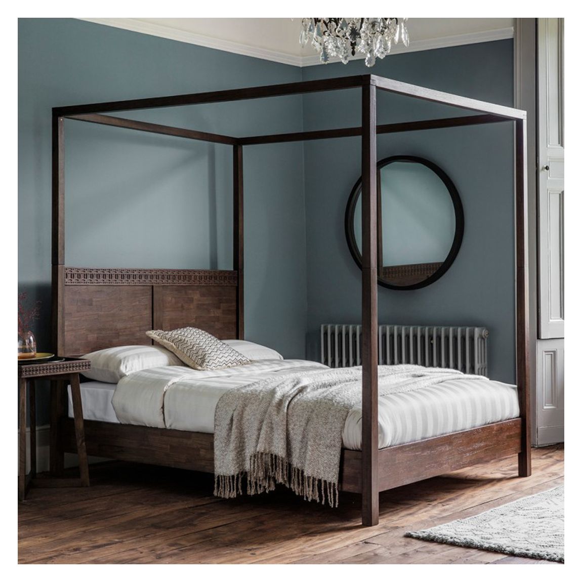 Tergul Brown 4 Poster Bed, King main product photo